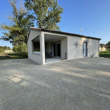 De La Fontaine Avec Jaccuzi Holiday home Septfonds