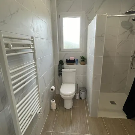 De La Fontaine Avec Jaccuzi Holiday home