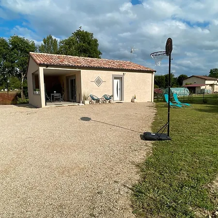 De La Fontaine Avec Jaccuzi Vakantiehuis *